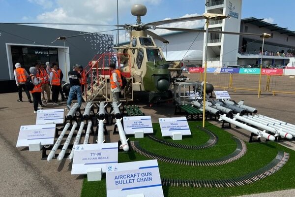 পাকিস্তানকে জেড-১০এমই অ্যাটাক হেলিকপ্টার দেয়ার কথা স্বীকার করেছে চীন