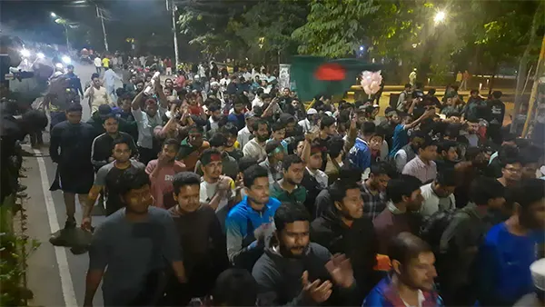 বাংলাদেশ: ভারতীয় আগ্রাসন প্রতিরোধের ঘোষণা ছাত্রদের